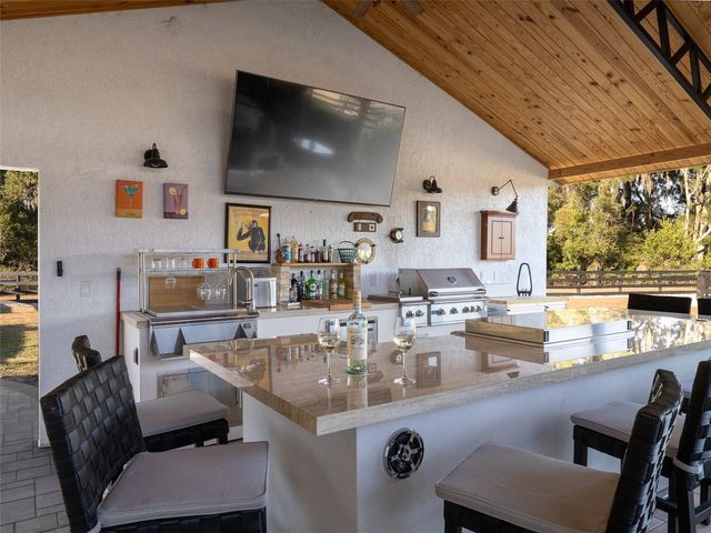 14335 N US HIGHWAY 441, Citra, FL 32113