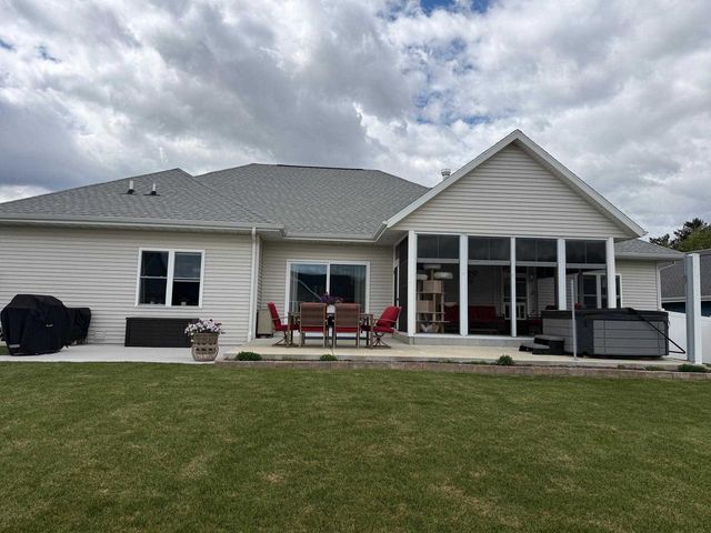 4515 Huntington Avenue, Janesville, WI 53546