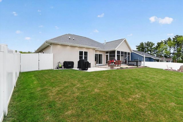 4515 Huntington Avenue, Janesville, WI 53546