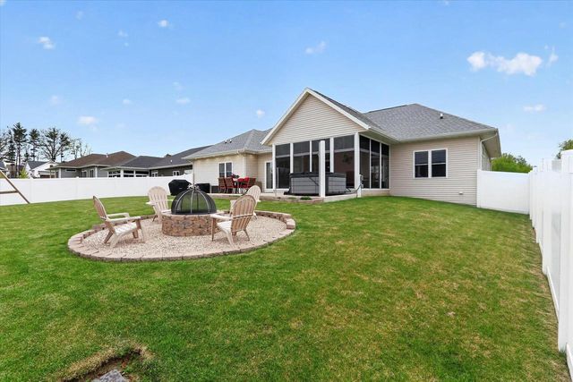 4515 Huntington Avenue, Janesville, WI 53546