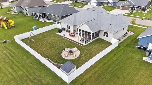 4515 Huntington Avenue, Janesville, WI 53546
