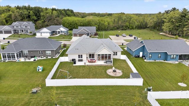 4515 Huntington Avenue, Janesville, WI 53546