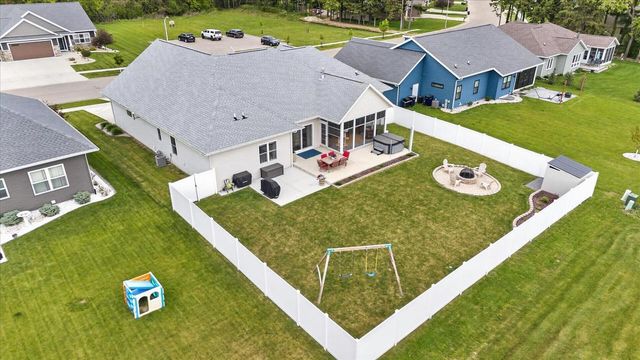 4515 Huntington Avenue, Janesville, WI 53546