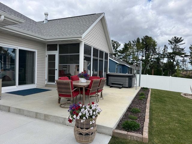 4515 Huntington Avenue, Janesville, WI 53546