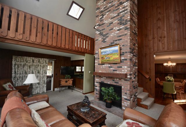 12 Old Spring Drive, Grantham, NH 03753