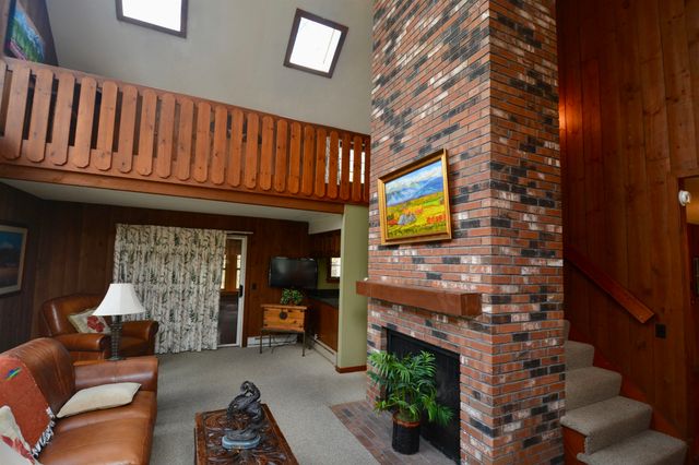 12 Old Spring Drive, Grantham, NH 03753