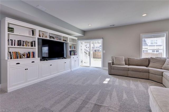 9117 Daydreamer CT, Toano, VA 23168