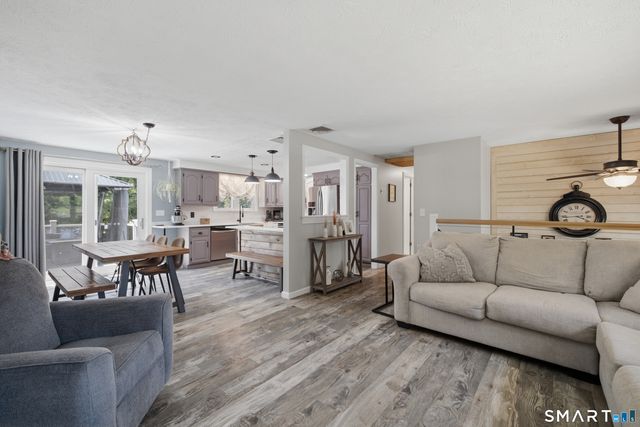 26 Pearl Drive, Vernon, CT 06066