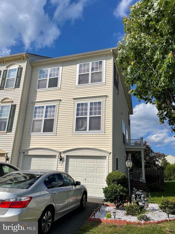 9257 ALVYN LAKE CIR, Bristow, VA 20136