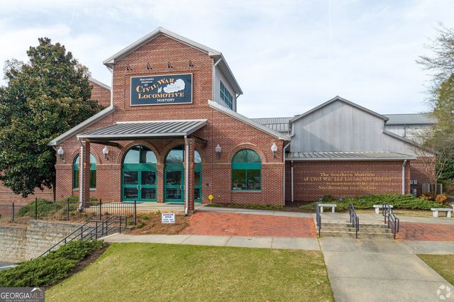 4221 Rockpoint Drive NW, Kennesaw, GA 30152