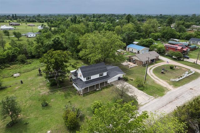 1823 W Highland Street, Shawnee, OK 74801