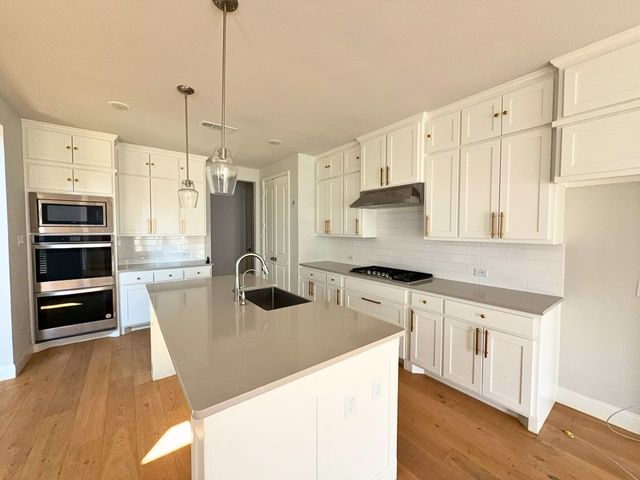 501 Upper Falls Lane, Mansfield, TX 76063