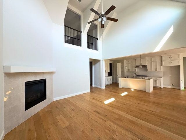 501 Upper Falls Lane, Mansfield, TX 76063
