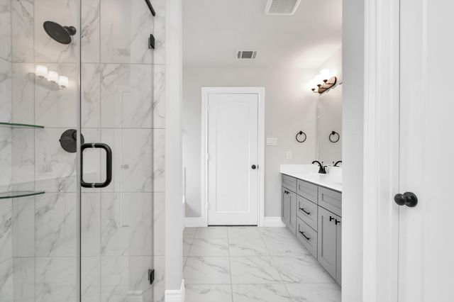 10220 Cabo Del Sol Drive, Cleveland, TX 77327