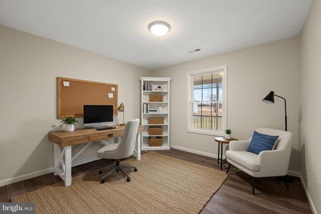 182 RESERVOIR AVE, Luray, VA 22835