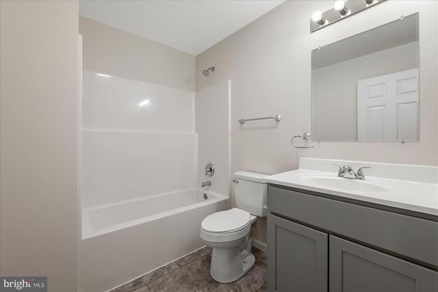 182 RESERVOIR AVE, Luray, VA 22835