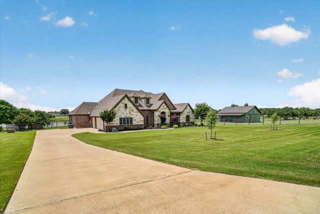 118 Trace Drive, Weatherford, TX 76087