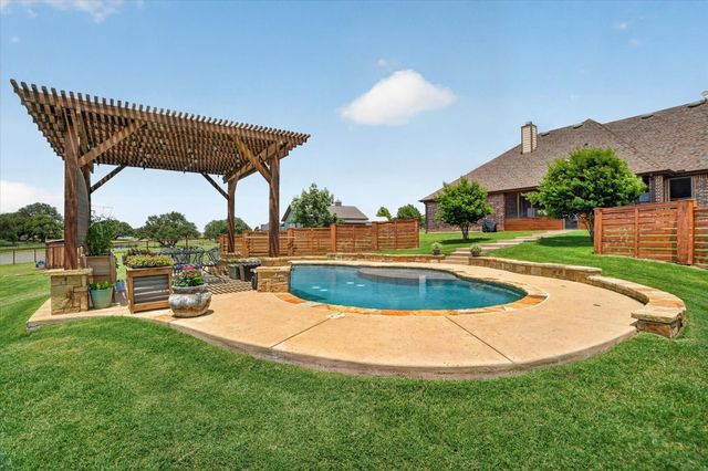 118 Trace Drive, Weatherford, TX 76087