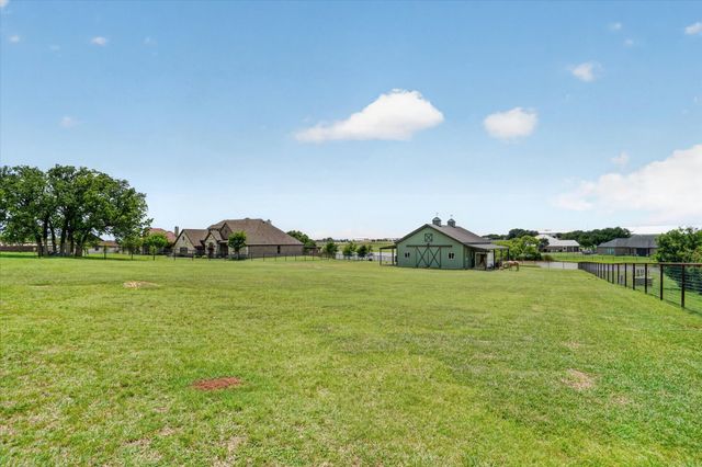 118 Trace Drive, Weatherford, TX 76087