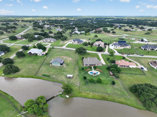 118 Trace Drive, Weatherford, TX 76087