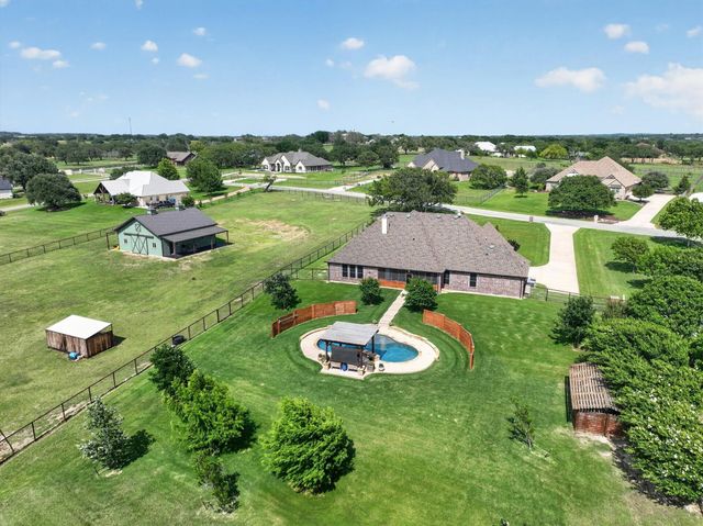 118 Trace Drive, Weatherford, TX 76087