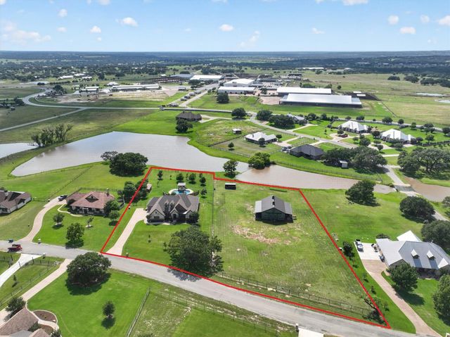 118 Trace Drive, Weatherford, TX 76087