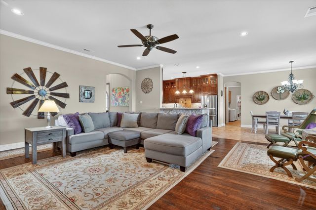 118 Trace Drive, Weatherford, TX 76087