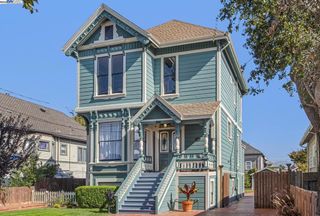 2061 Buena Vista Ave., Alameda, CA 94501
