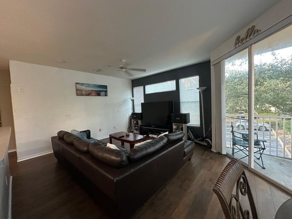 Image 9 of property listing at 2718 MAITLAND CROSSING WAY 207, Orlando, FL 32810