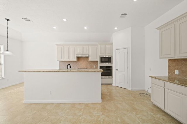 3405 Volterra Circle, Friendswood, TX 77546