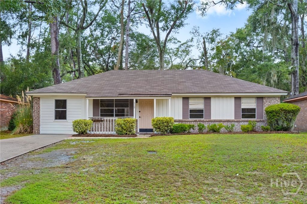 Image 1 of property listing at 115 Lucian Circle, Savannah, GA 31406