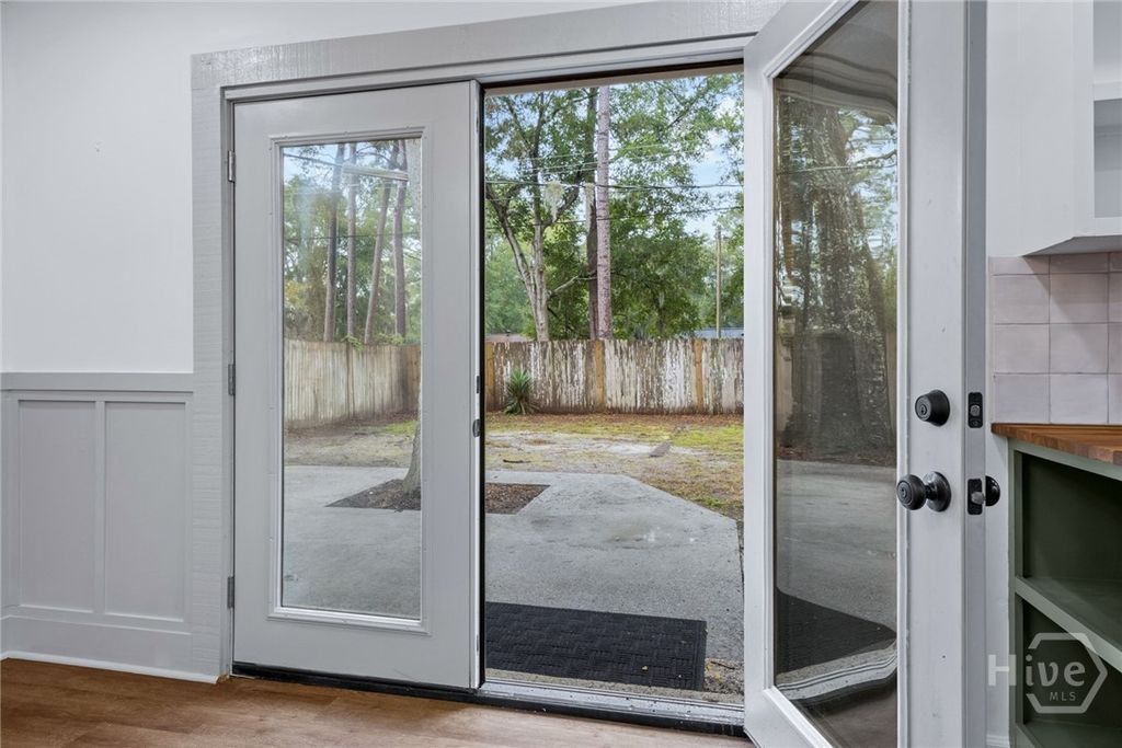 Image 24 of property listing at 115 Lucian Circle, Savannah, GA 31406