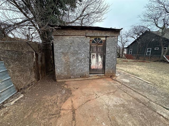 812 NE 27th Street, Oklahoma City, OK 73105