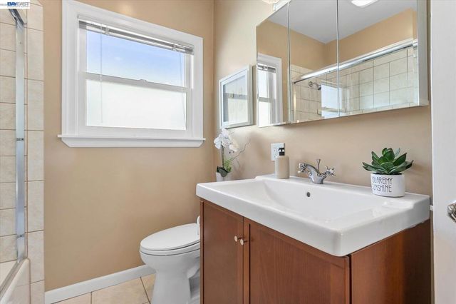 1514 Third St., Alameda, CA 94501