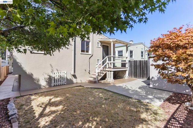 1514 Third St., Alameda, CA 94501