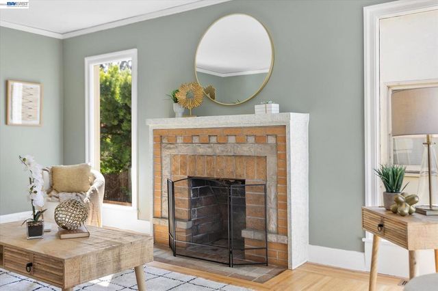 1514 Third St., Alameda, CA 94501
