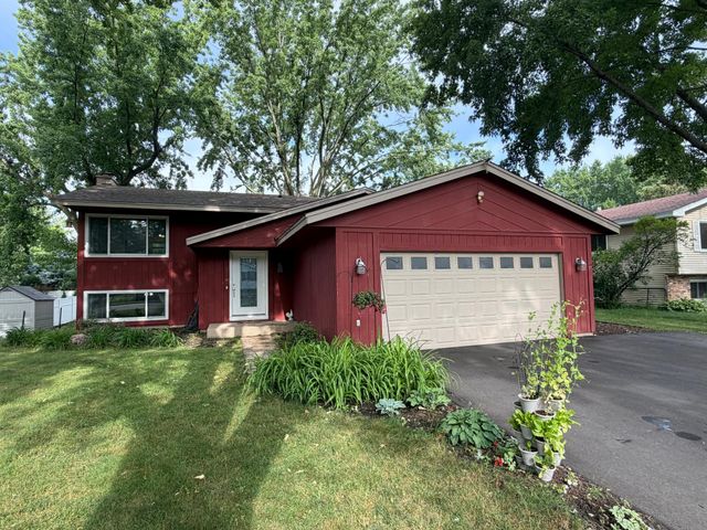 20615 207th Court W, Lakeville, MN 55044