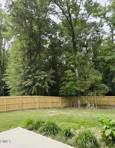 228 Ridgemoore Court, Four Oaks, NC 27524