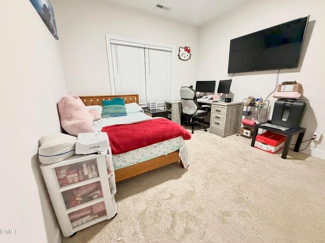 228 Ridgemoore Court, Four Oaks, NC 27524
