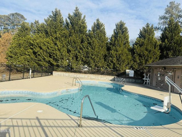 228 Ridgemoore Court, Four Oaks, NC 27524