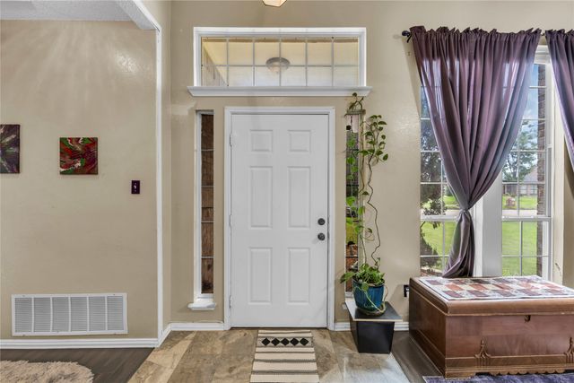 1623 Ariel Drive, Mesquite, TX 75181