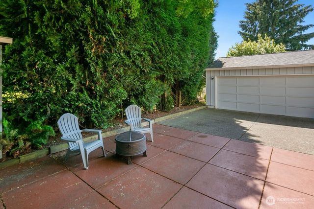1731 NW 97th Street, Seattle, WA 98117