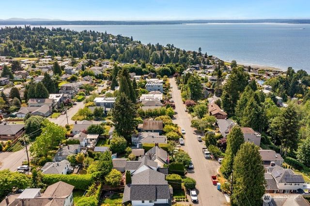 1731 NW 97th Street, Seattle, WA 98117