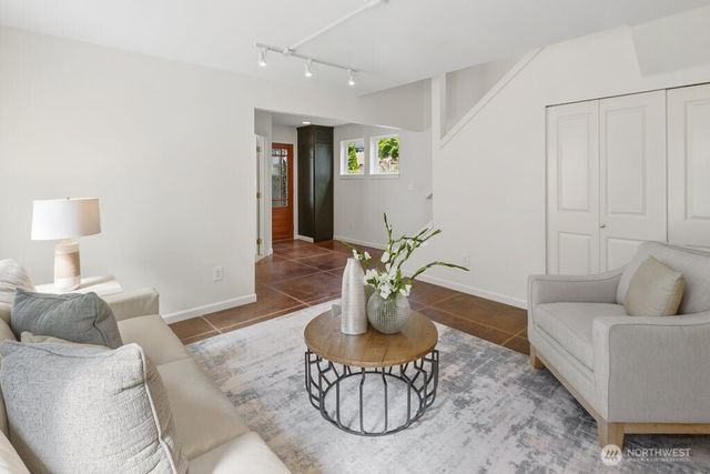 1731 NW 97th Street, Seattle, WA 98117