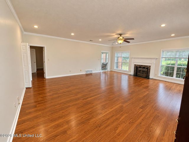 8885 Cedar Crest Lane, Olive Branch, MS 38654
