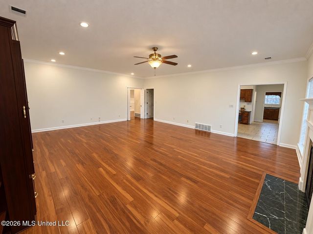 8885 Cedar Crest Lane, Olive Branch, MS 38654