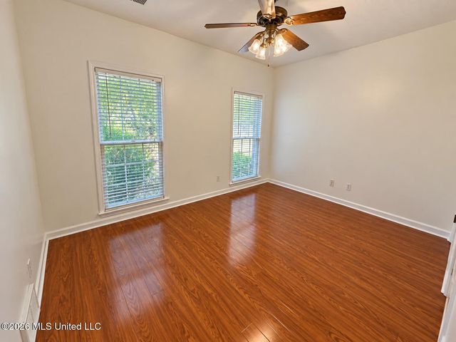 8885 Cedar Crest Lane, Olive Branch, MS 38654