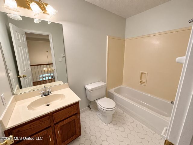 8885 Cedar Crest Lane, Olive Branch, MS 38654