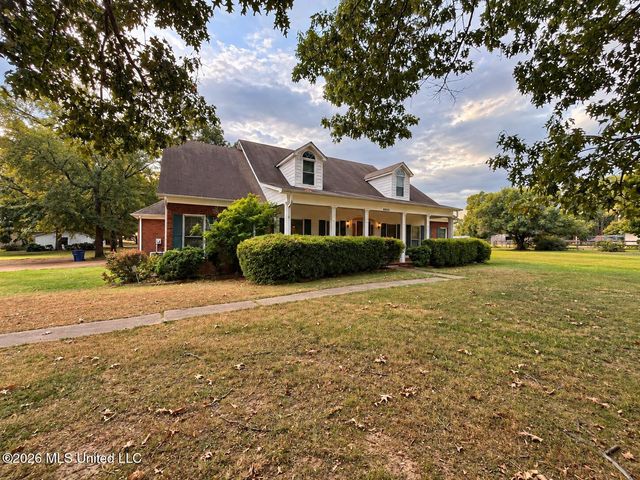 8885 Cedar Crest Lane, Olive Branch, MS 38654