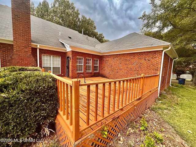 8885 Cedar Crest Lane, Olive Branch, MS 38654
